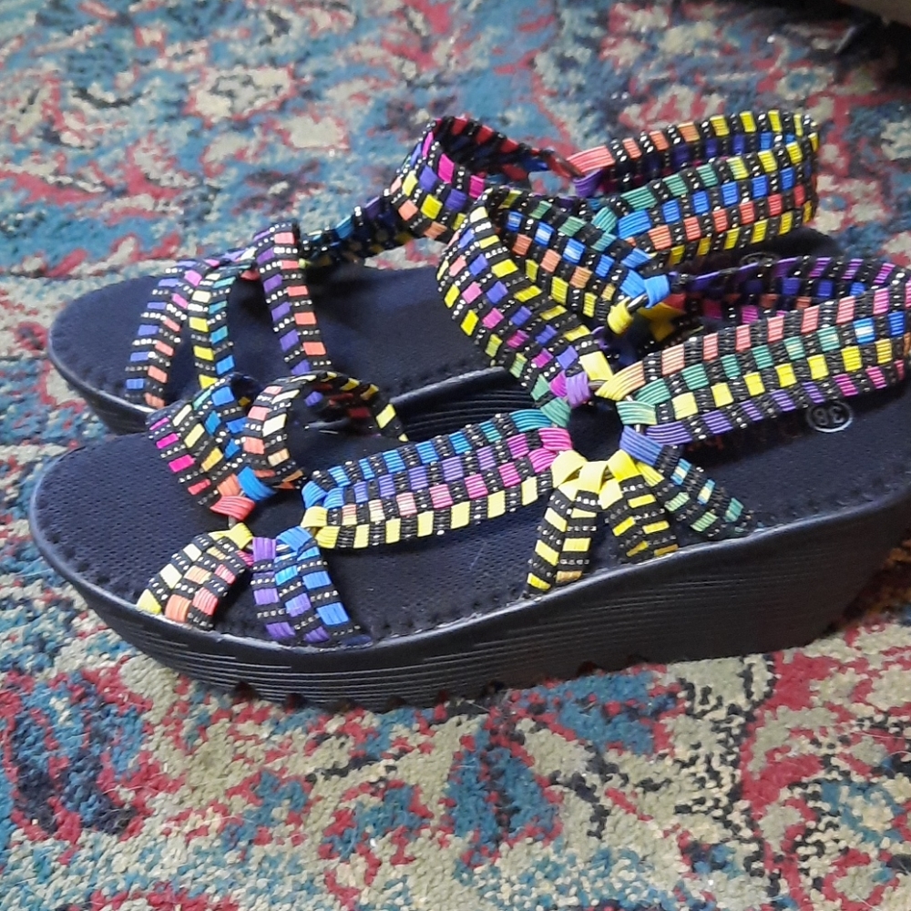 Sandals - Picture 2 of 5